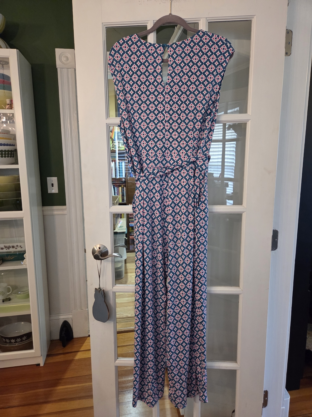 Boden V-Neck Wide-Leg Jersey Jumpsuit in Teal & Pink Print - Size 16/18R - Picture 8 of 15